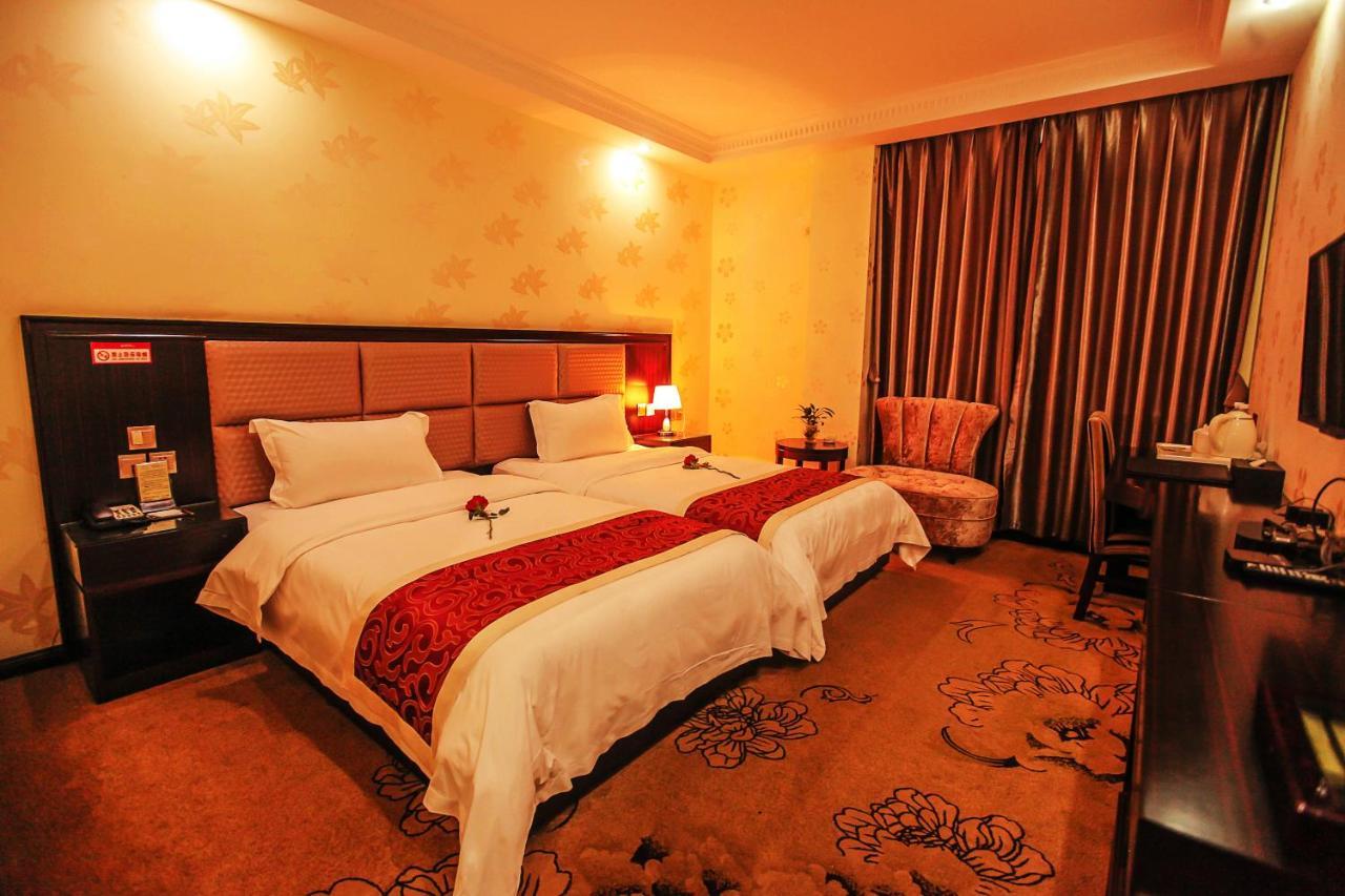 Chengdu Aviation Hotel Exterior photo