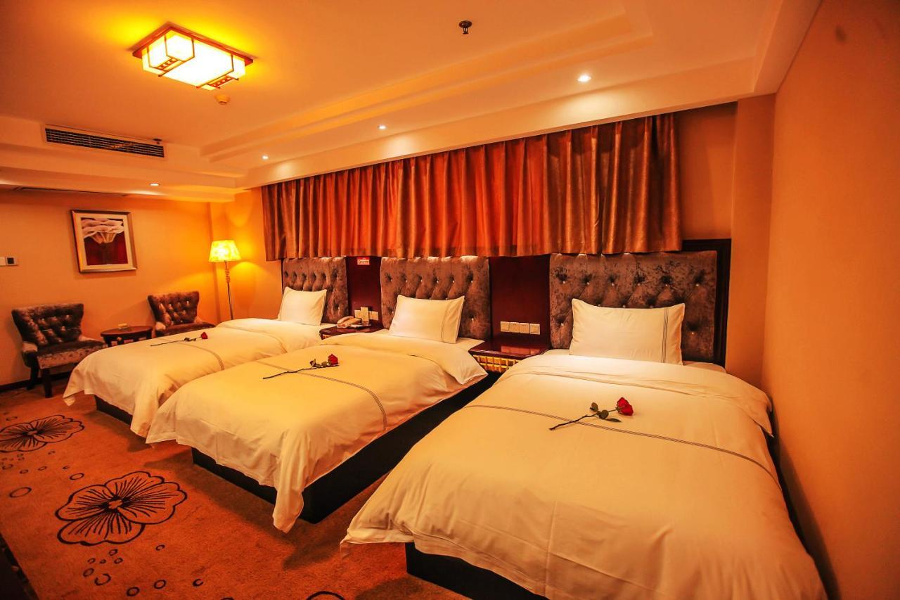 Chengdu Aviation Hotel Exterior photo